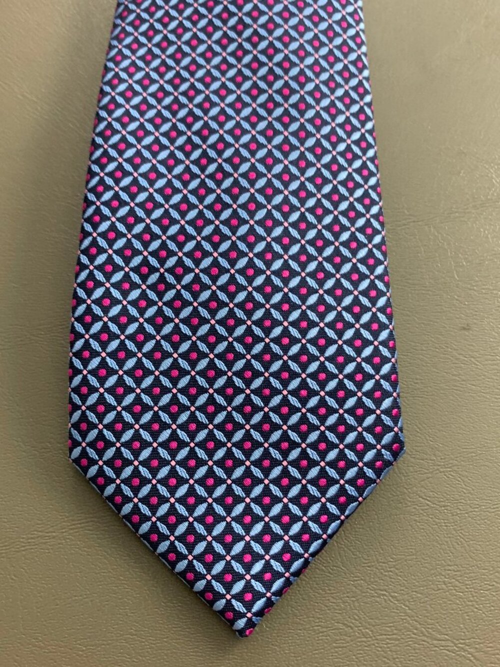 Susan G. Komen 3'' Knots For Hope Breast Cancer Awareness Neck Tie, Blue Multi